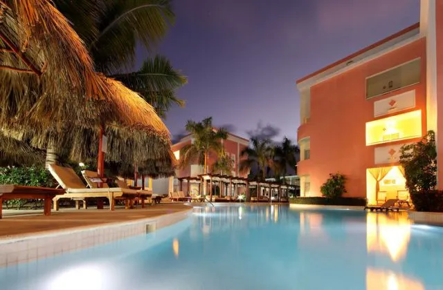 Hotel All Inclusive Adults The Royal Suites Turquesa Palladium Punta Cana pool